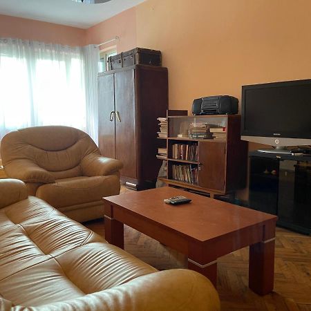 Rita'S Home Тирана Екстериор снимка